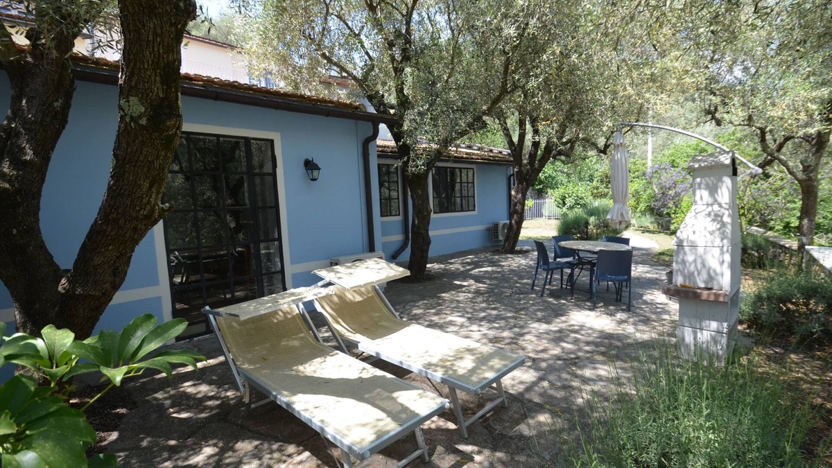 Casa Carli House | Charming holiday home in an olive grove with large terrace and fenced garden, sh