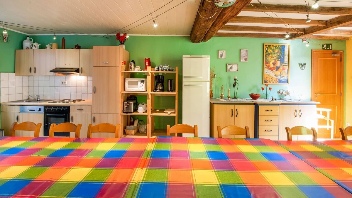 Awenne House | Charming Holiday Home in Awenne