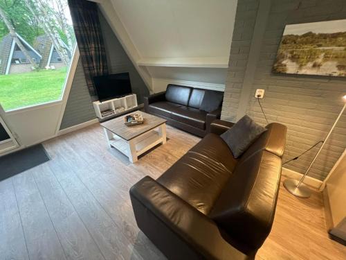 Stramproy House | Charming Holiday Home with WiFi, cleaning included