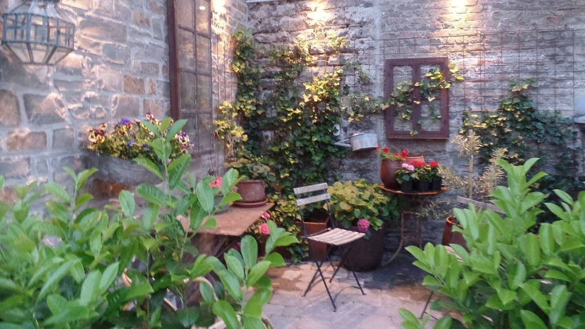 Tilff House | Charming Holiday Home with Terrace