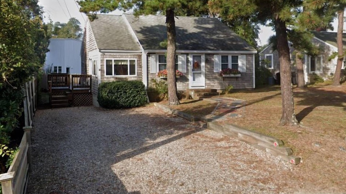 Dennis Port House | Charming Home Close To Sea Street Beach, Dining, and Entertainment (2362)
