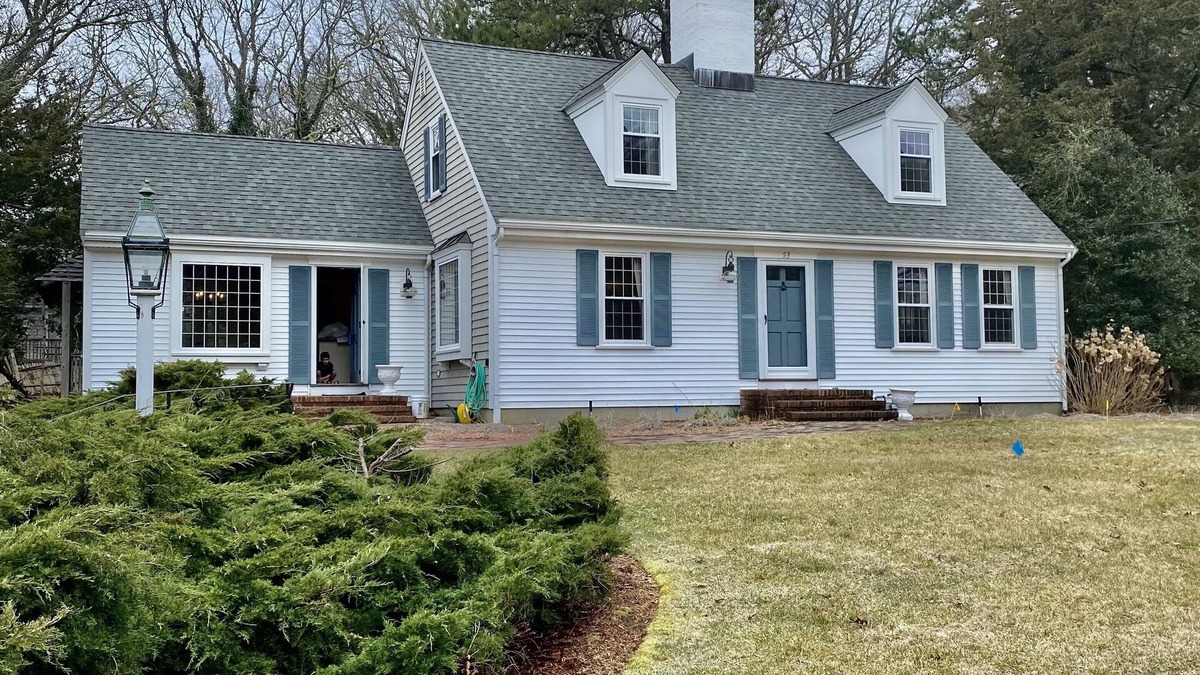 Osterville House | Charming home in Osterville close to beach! Includes beach pass