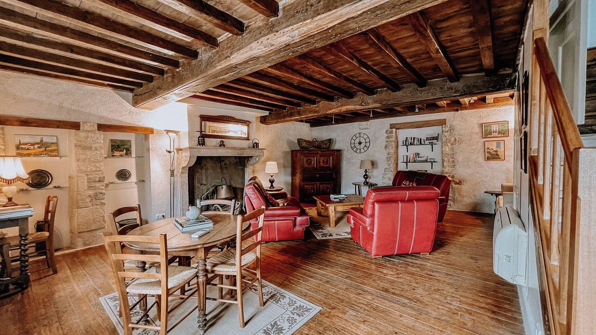 Meursault House | Charming Home in Quaint Winemaking Village