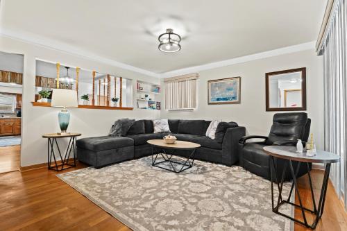 Dearborn Heights House | Charming Home Near Target and Parks 2 Bathrooms