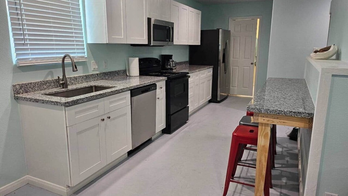 Gilchrist House | Charming home w/fantastic view. Kid and Pet Friendly
