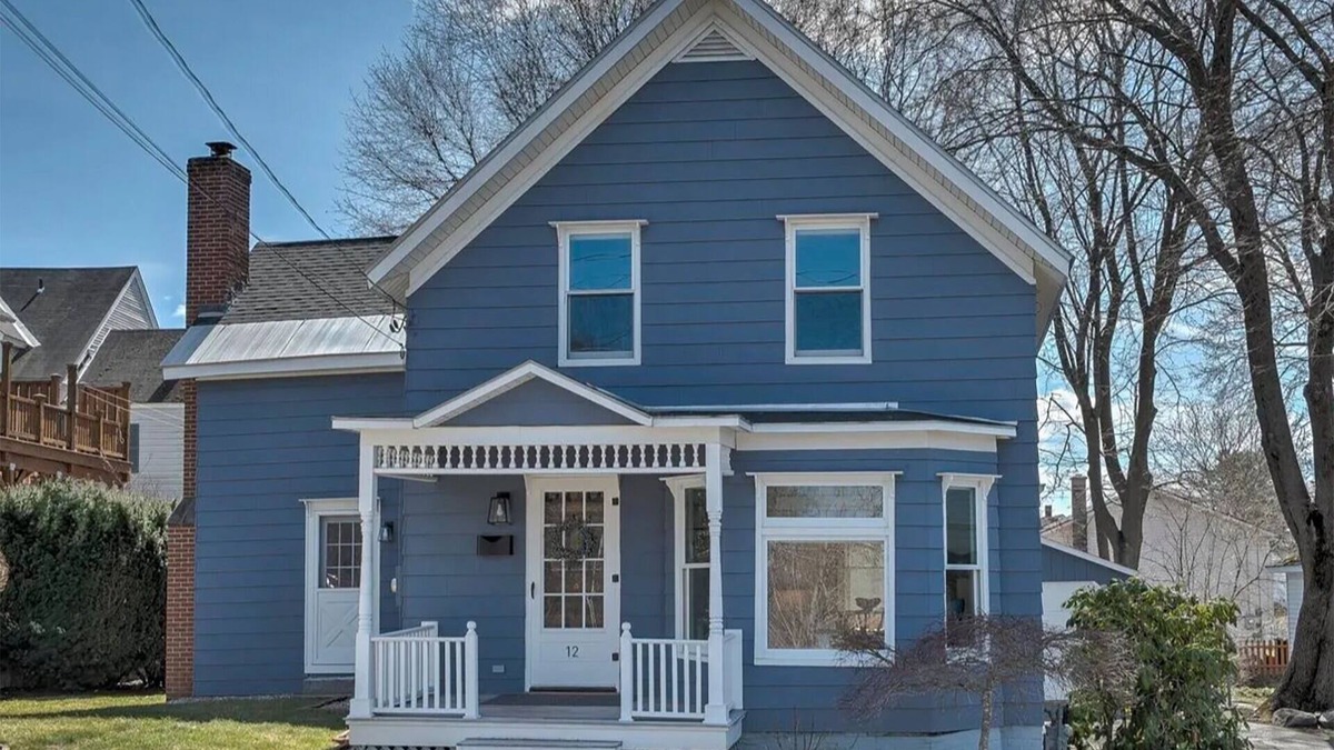 Keene House | Charming Home Walk to Downtown!