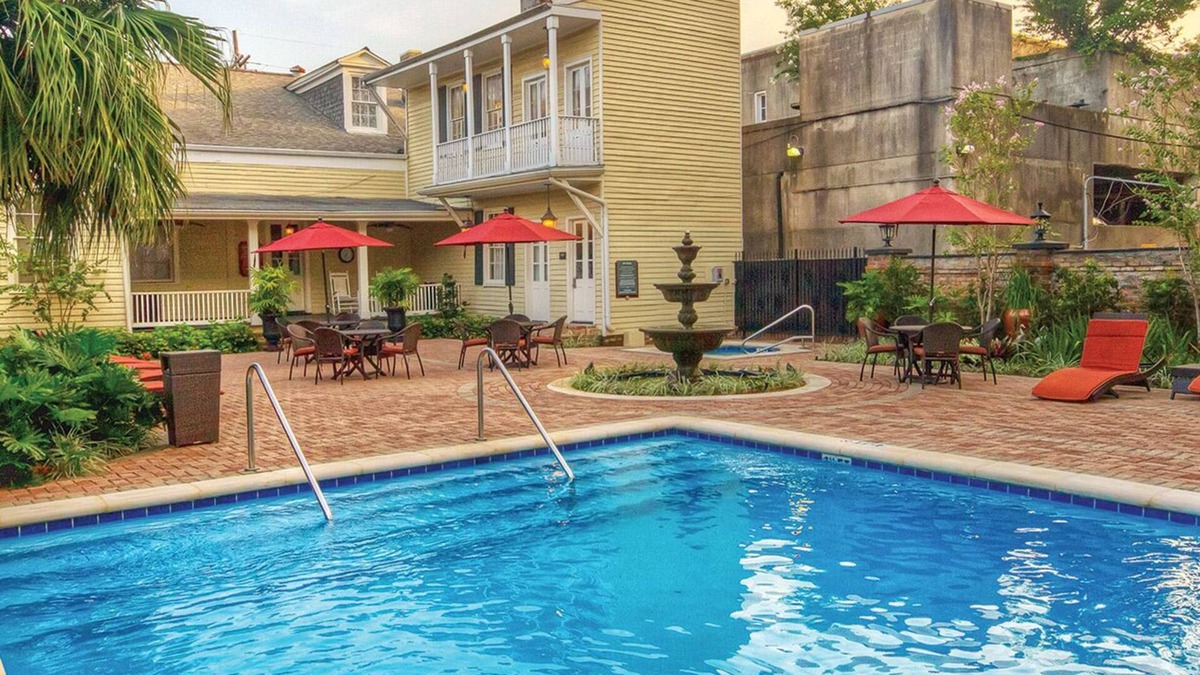Faubourg Lafayette Resort | Charming Hotel in the Beautiful Garden District