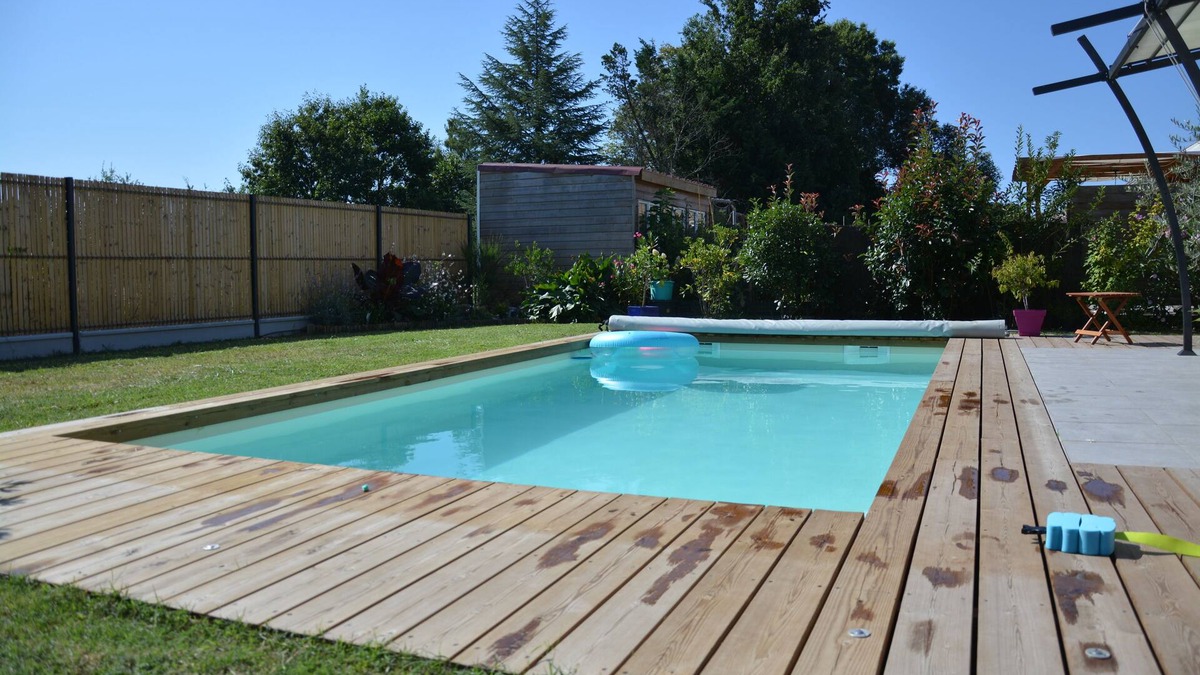 Ambares-et-Lagrave House | Charming house with pool near Bordeaux