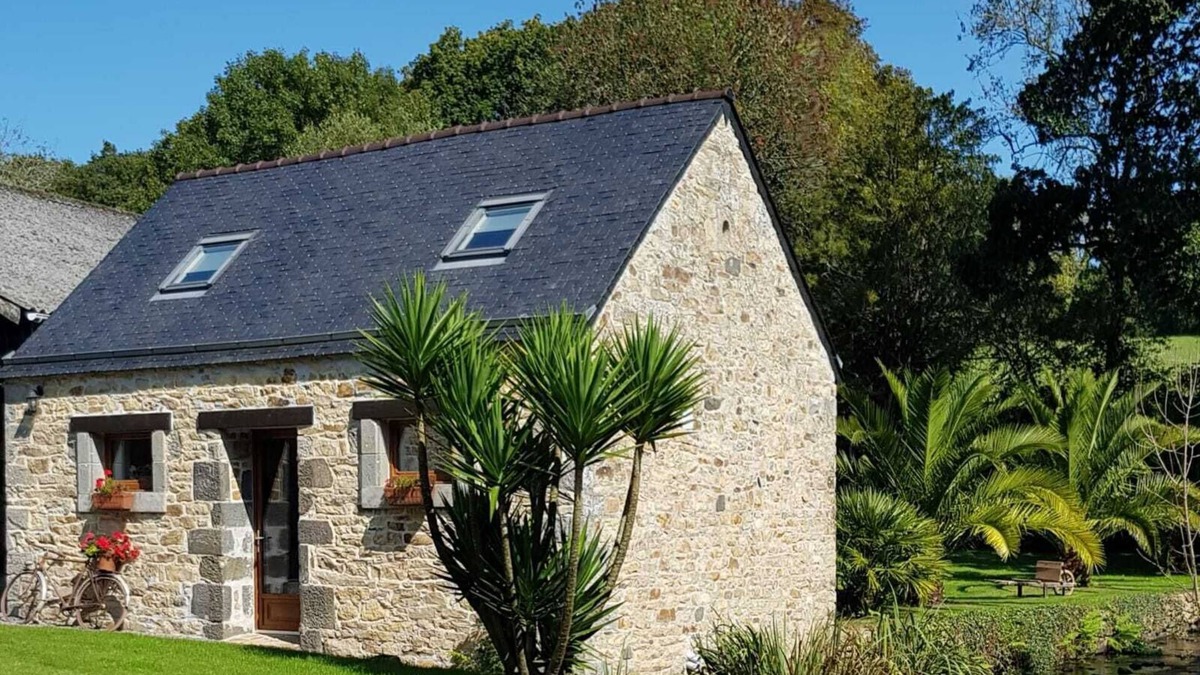 Plougastel-Daoulas House | Charming House by the River