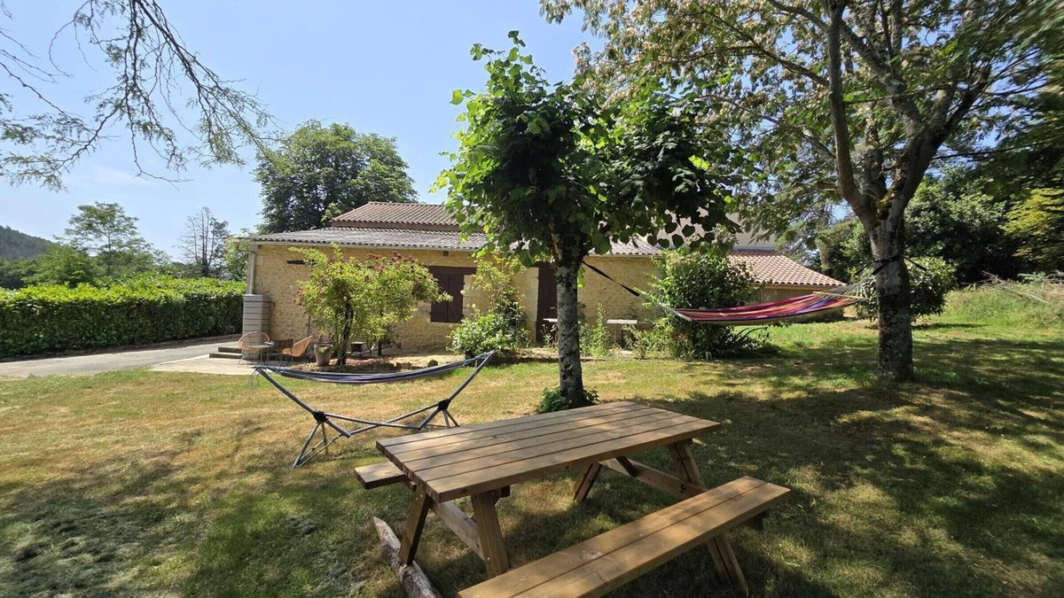 Siorac-en-Perigord Cottage | Charming house in Périgord for 2 with private terrace