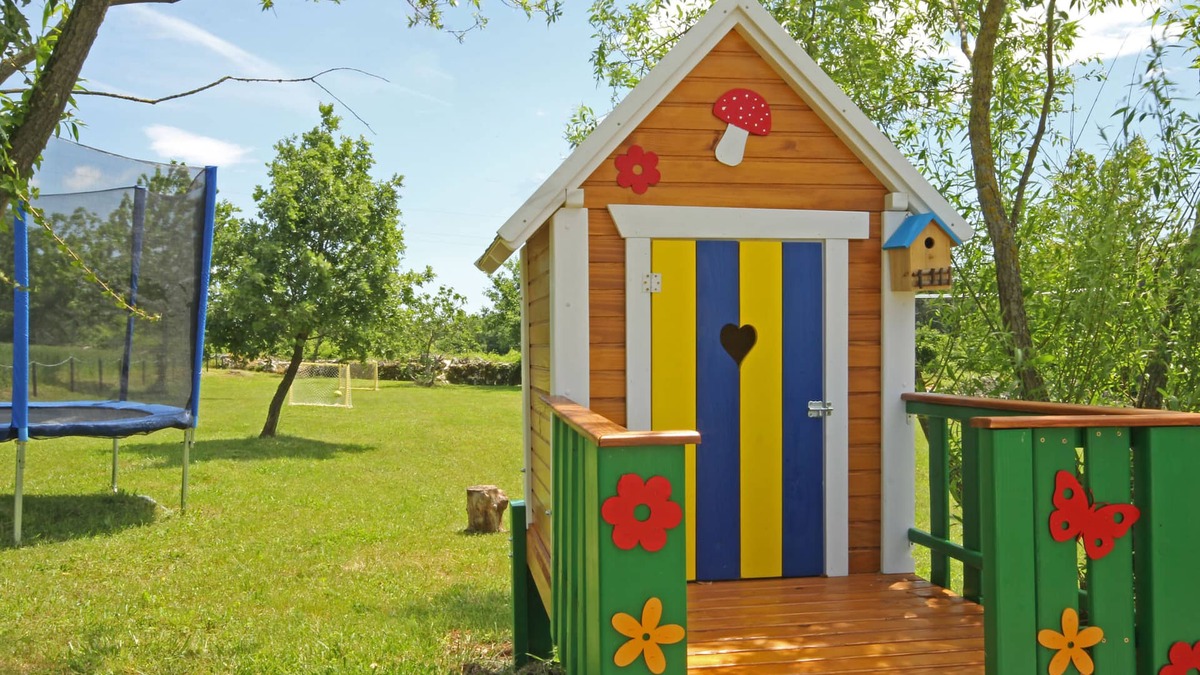 Sveti Petar u Sumi Villa | Charming house for kids with parents on 3000 m2 of land in green countryside :)