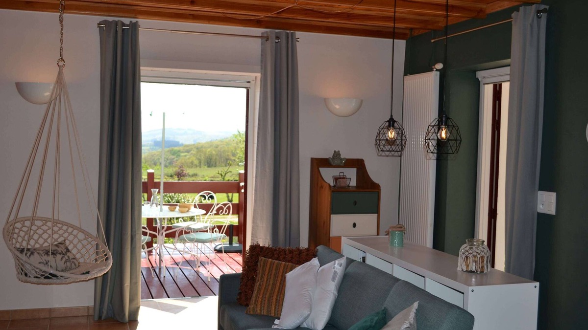 Chissey-en-Morvan House | Charming house 'Le Fournil'