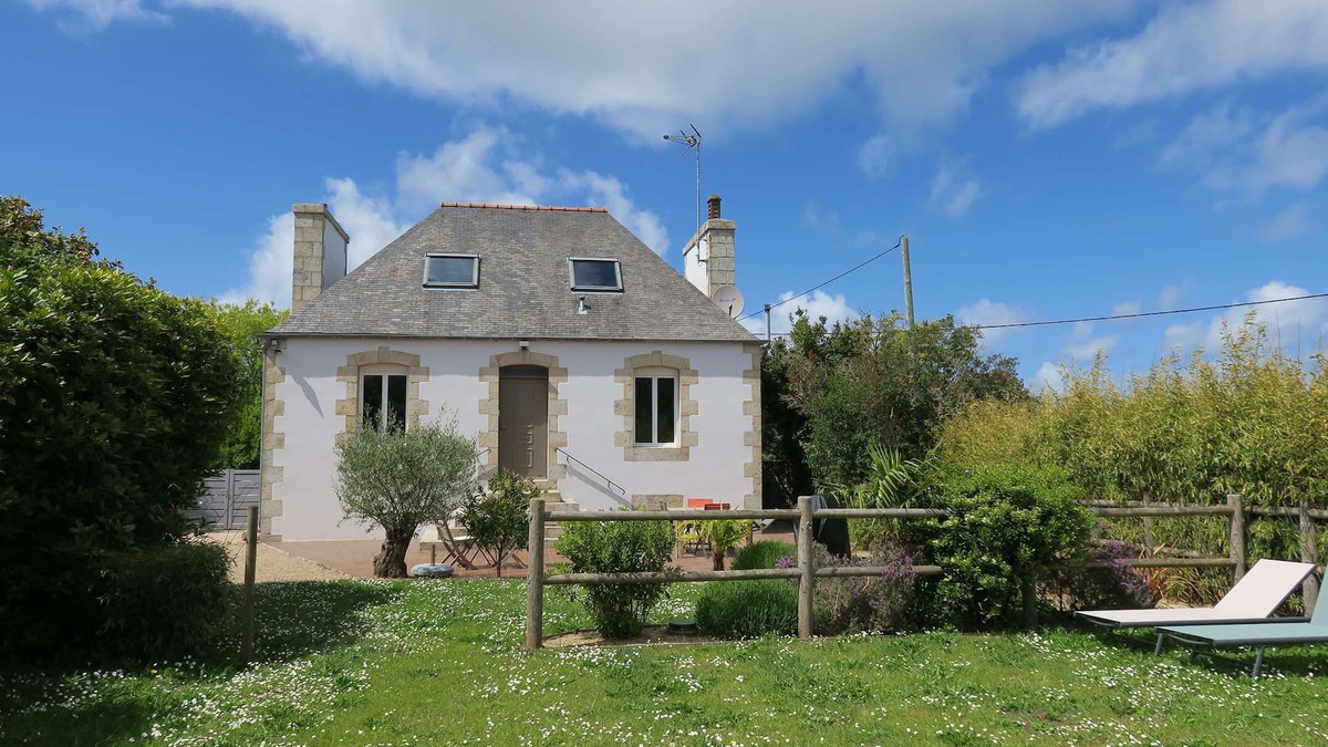 Pleumeur-Bodou House | Charming house 600m from the sea with WIFI in PLEUMEUR - BODOU