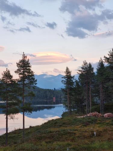 Stryn House | Charming house by a small lake
