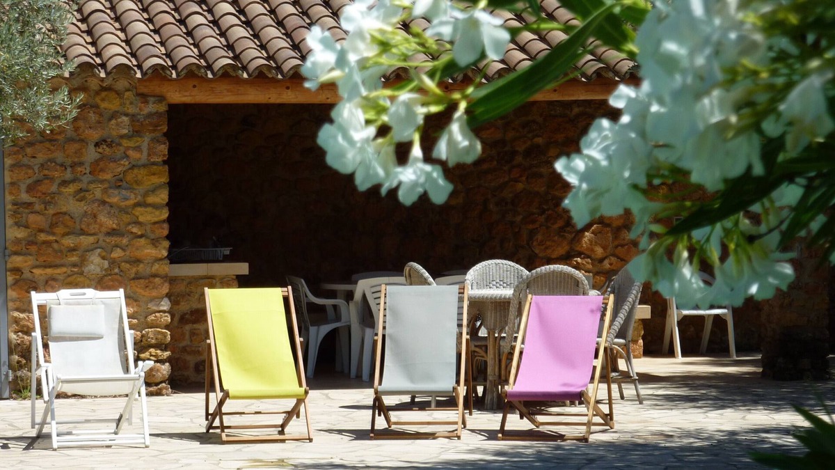 Le Barroux House | Charming house classified 4 * in the heart of a pine forest