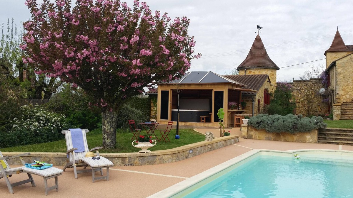 Daglan House | Charming house classified 4 * -Jacuzzi-heated pool Near Sarlat