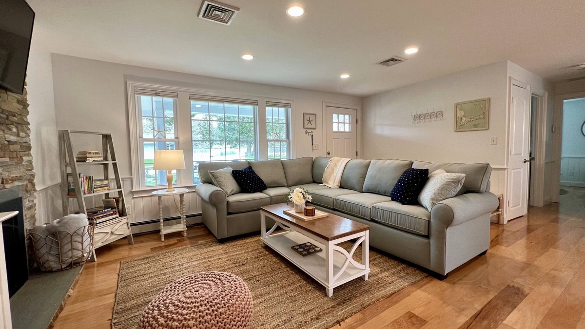 North Chatham House | Charming House Close to Downtown-Pier-Beach