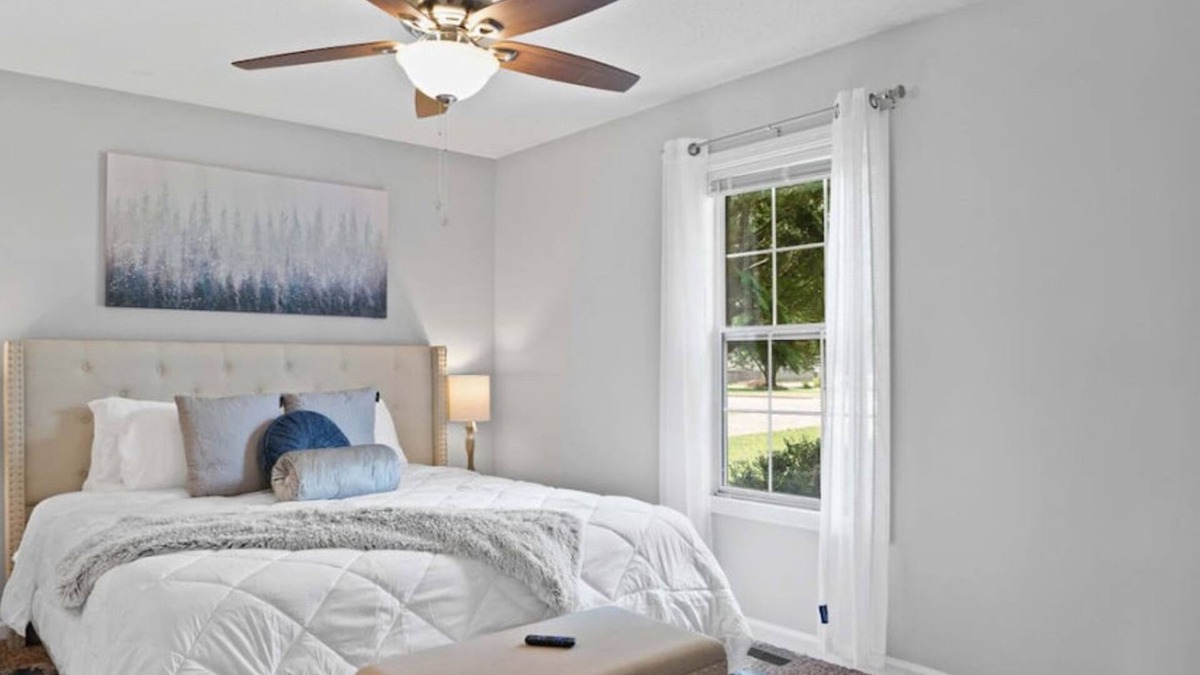 Clarksville House | Charming House Close to Fort Campbell and Casino