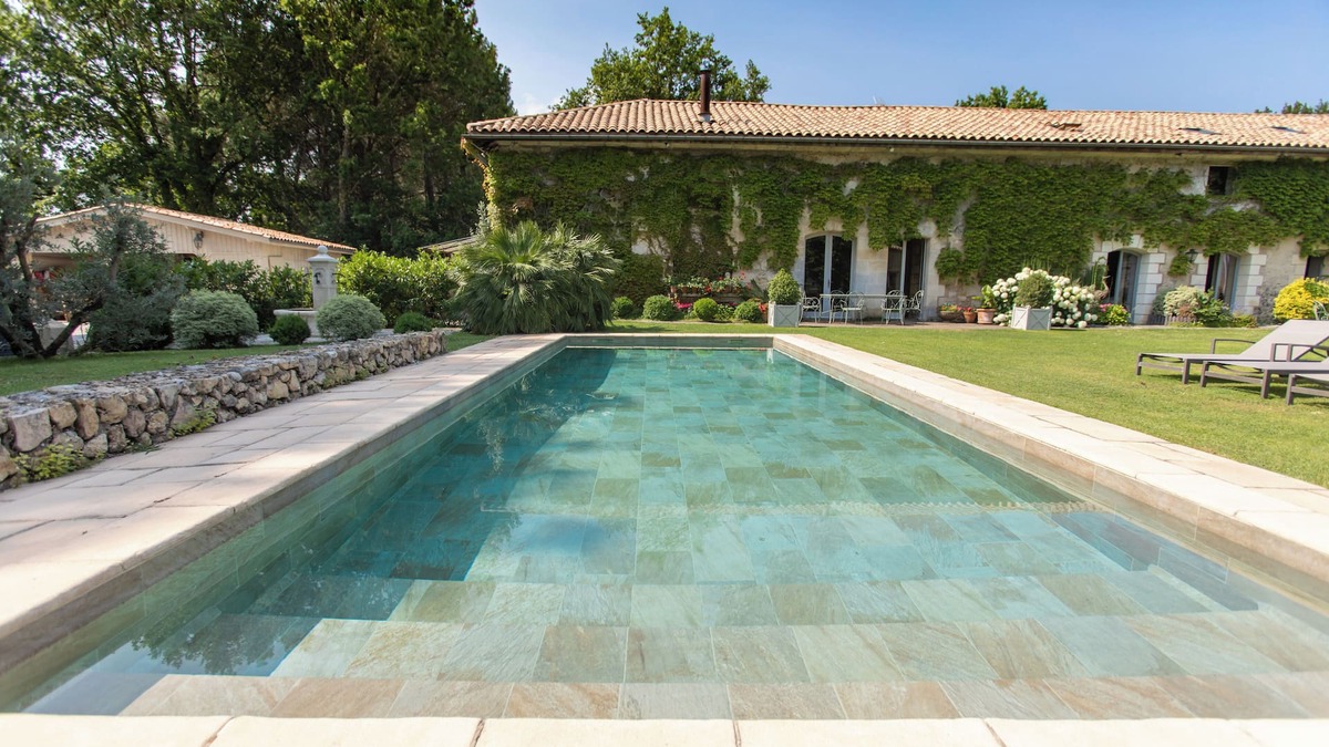 Le Taillan-Medoc House | Charming house just outside Bordeaux with heated swimming pool