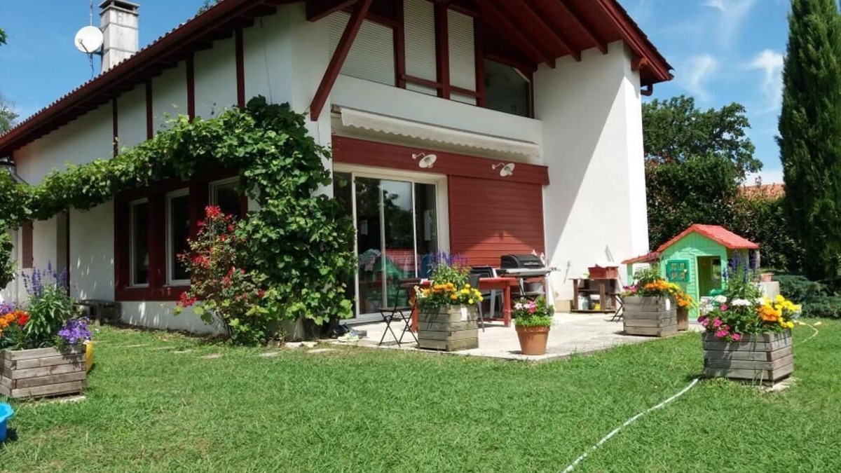 Bassussarry House | Charming house ideal for family vacations