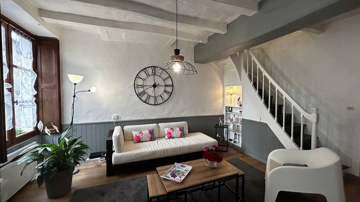 Barrou House | Charming House in Barrou: 2 Bedrooms, WiFi, Pet-Friendly, Near La Roche-Posay & Futuroscope