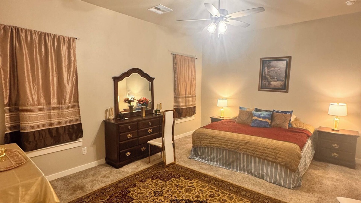 Lubbock House | Charming house in delightful Lubbock with WiFi, AC, fitness room
