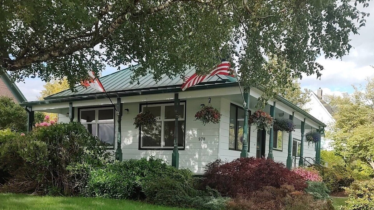 Blaine House | Charming House in Downtown Blaine