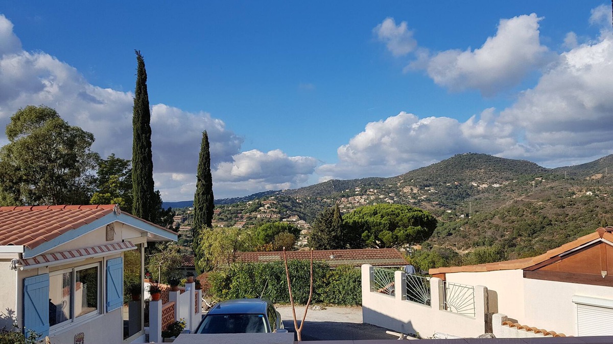 Le Lavandou Cottage | Charming house in Lavandou-swimming pool at Domaine des Maurels
