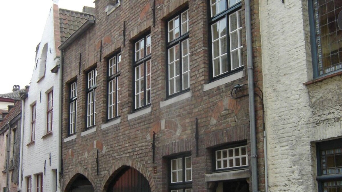 Historical Center Bruges House | Charming house in the center of Bruges right along the green canals