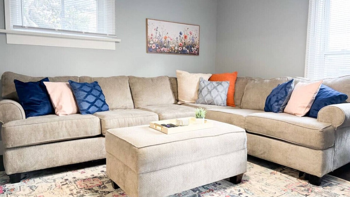 Troy House | Charming House in the Heart of Downtown Troy!