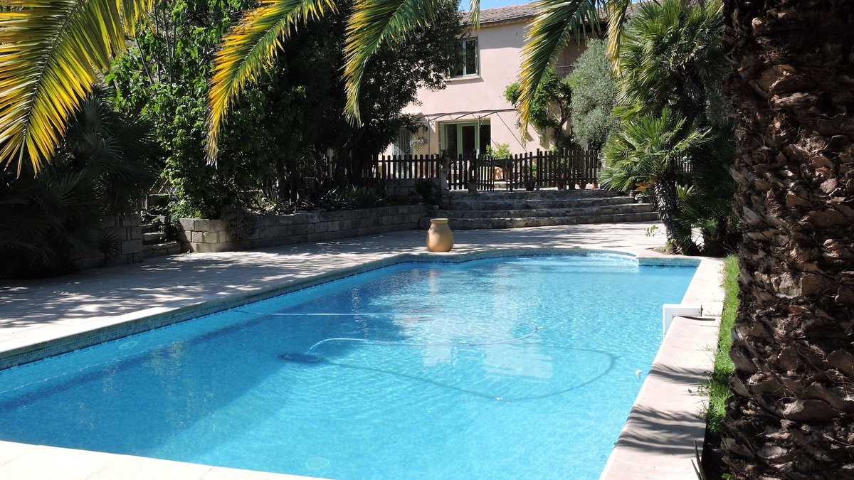 Beaulieu Villa | Charming house, Large swimming pool, landscaped garden, sunny, quiet, near beach