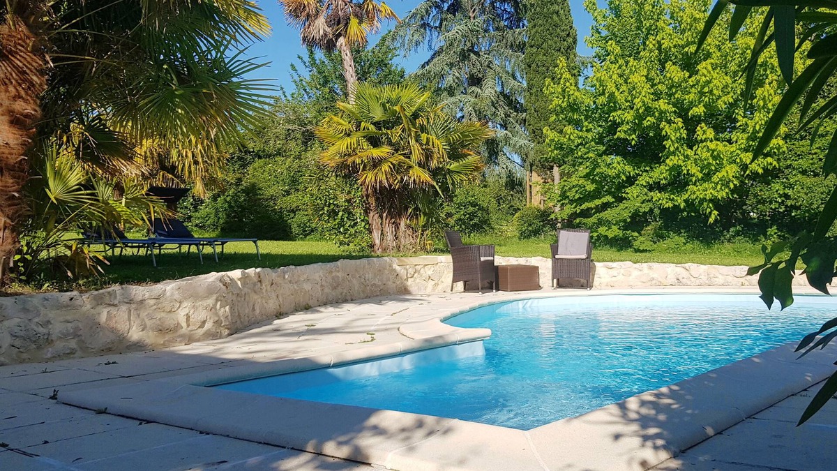 Mezin House | Charming house village - heated private pool & outside ktichen