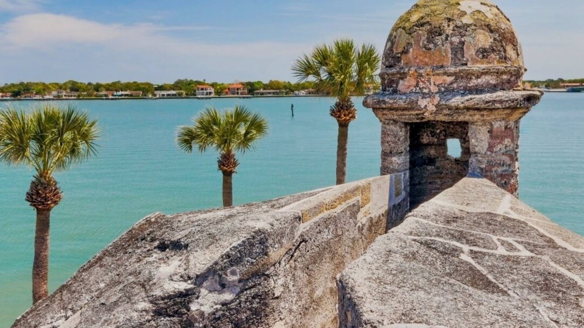 St. Augustine South House | Charming house with free WiFi, AC min from hospital min from historical downtown