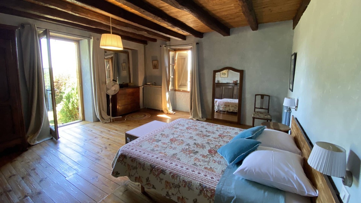Loubejac House | Charming house with enclosed garden