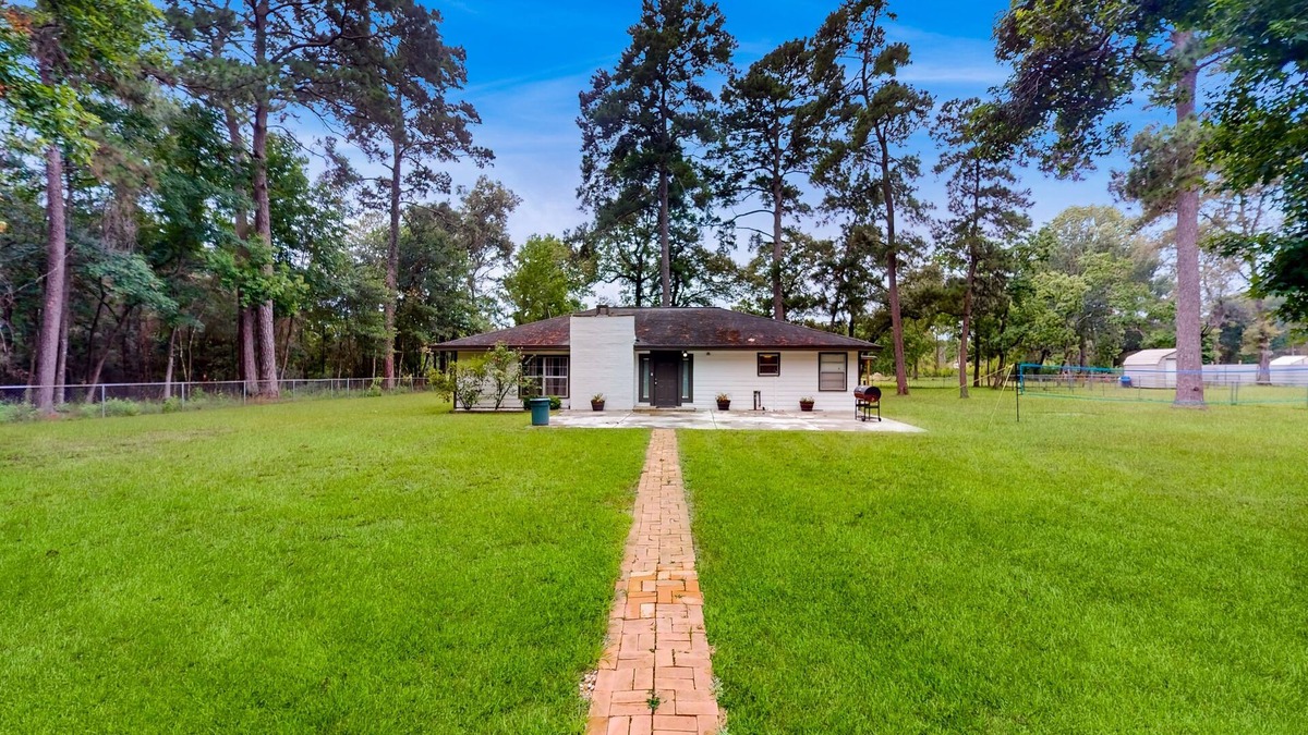 Porter House | Charming house with enclosed backyard, Hammock and W/D