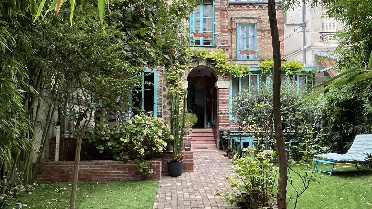 Montrouge House | Charming house with garden 3 double bedrooms 5 mins from Montrouge metro station