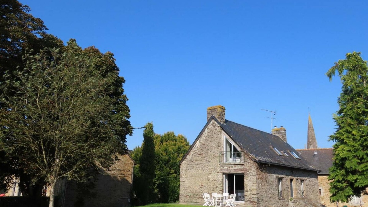 Boucey Cottage | Charming House with Garden, Fireplace, Near Mont Saint-Michel, Sleeps 12
