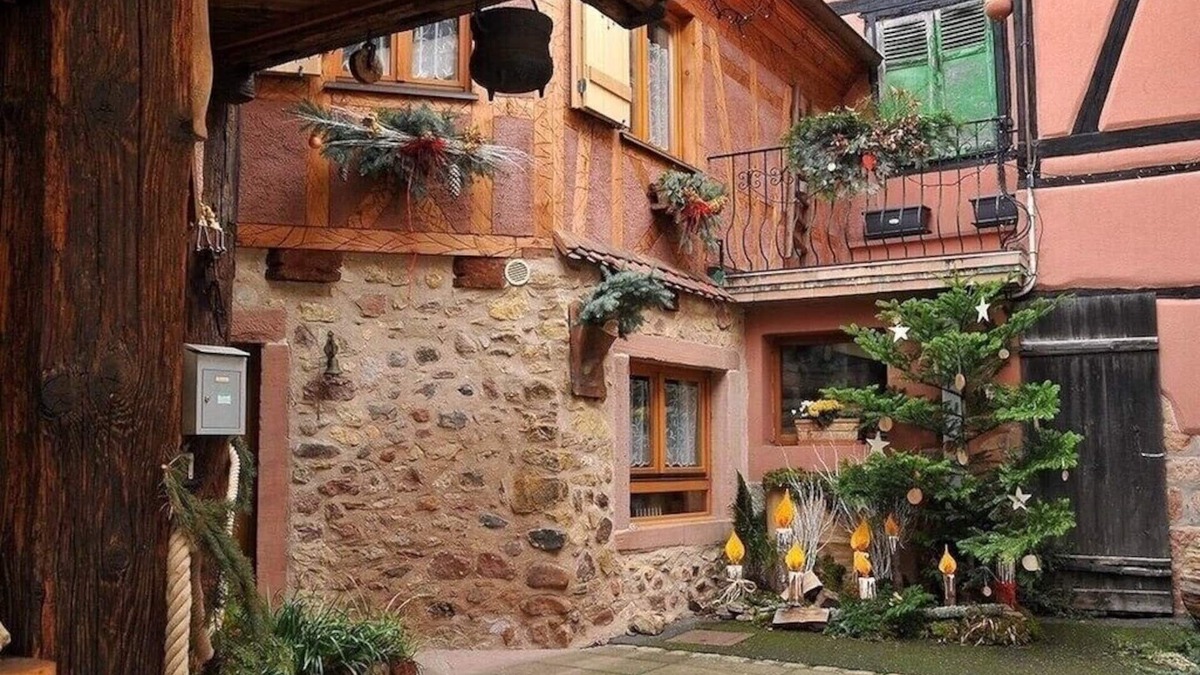 Bergheim House | Charming house with terrace, La Mignonnette The most beautiful village in France.