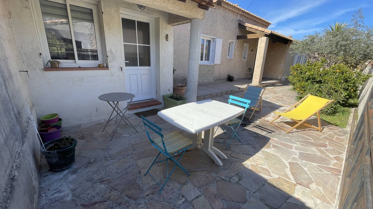 Gignac-la-Nerthe House | Charming independent T2 near blue coast beach