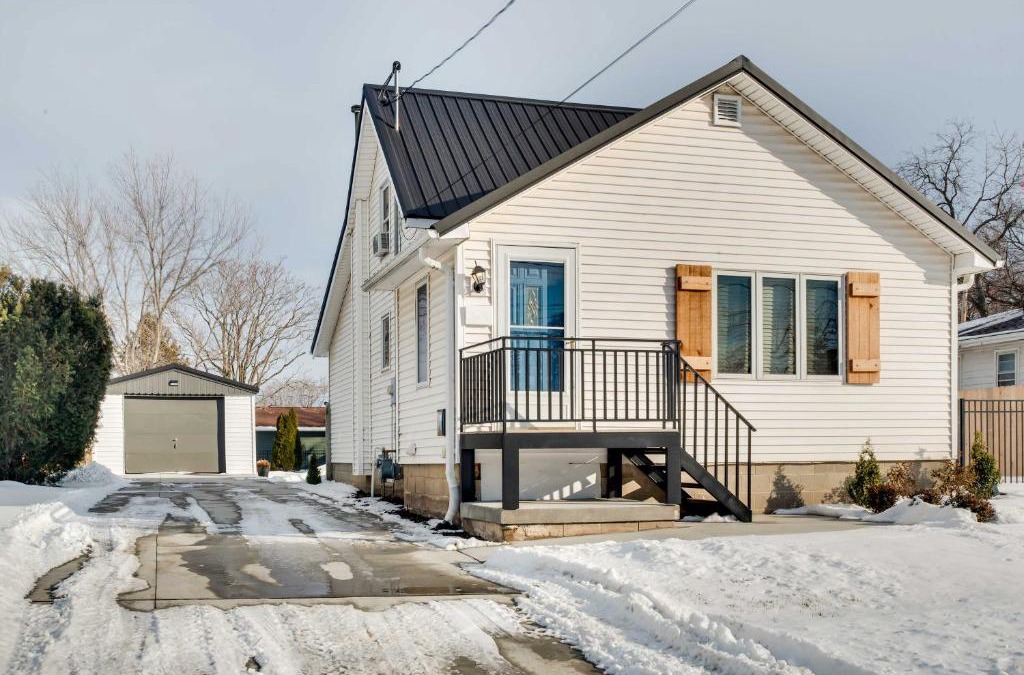 Knoxville House | Charming Iowa Abode Near Knoxville Raceway!