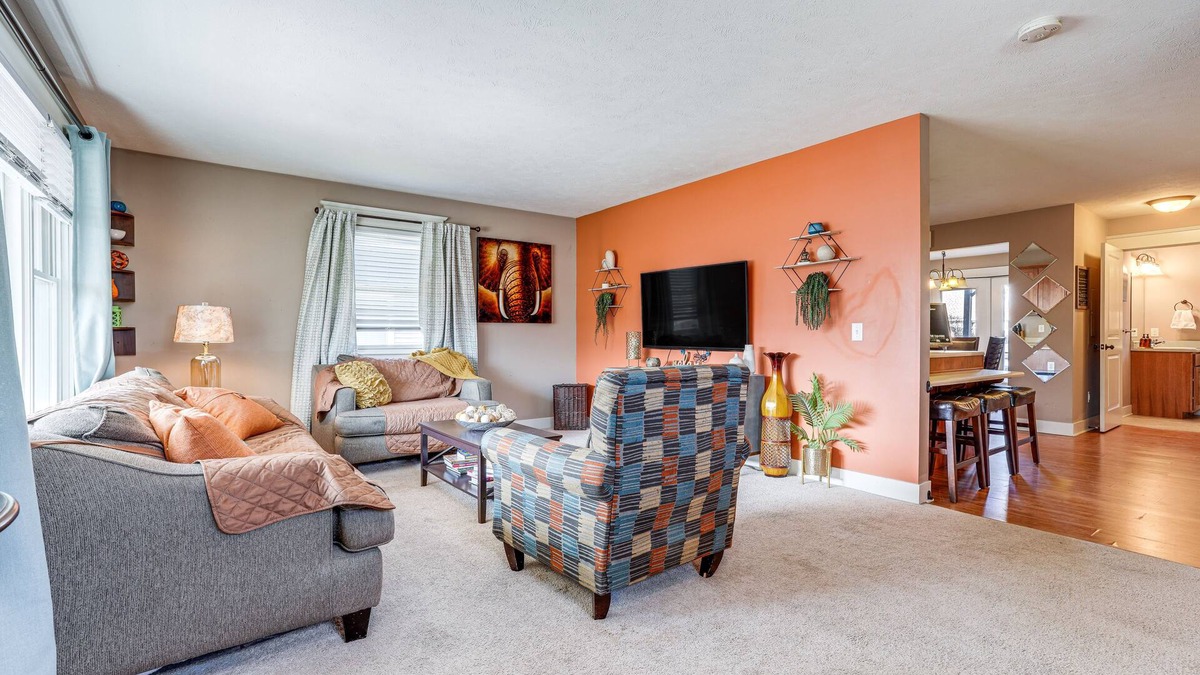 Kalamazoo House | Charming Kalamazoo Home w/Yard: 1 Mi to Downtown!