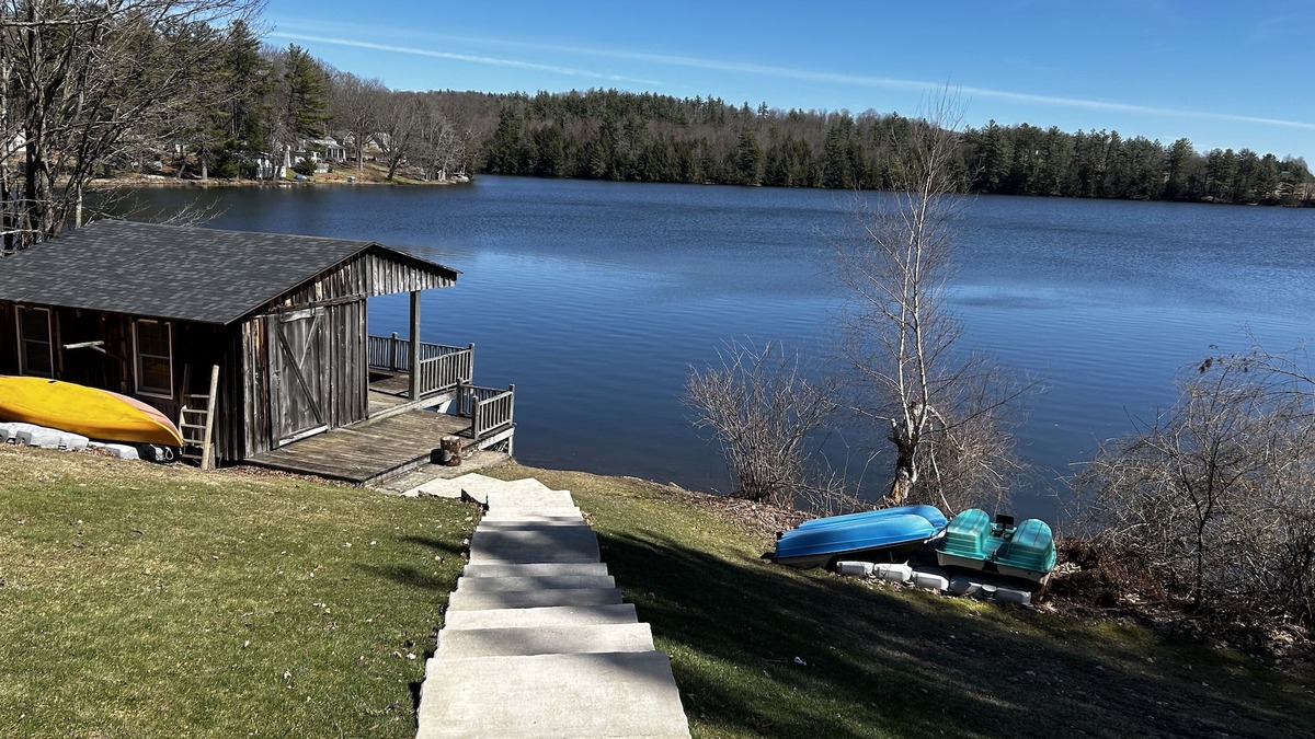 Guilford House | Charming lake house retreat, great for the whole family! 45 min to Cooperstown!