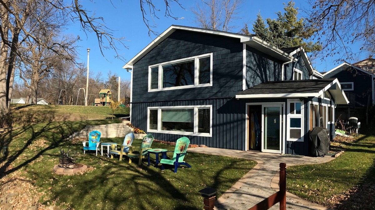 Maple Plain House | Charming Lake House on beautiful Lake Independence