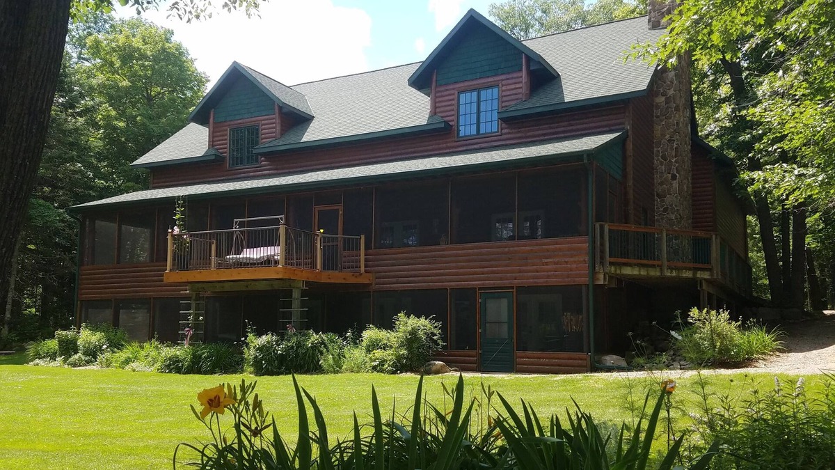 Longville House | Charming Lake Lodge Private Bar 5500 Acre Woman Lake Chain