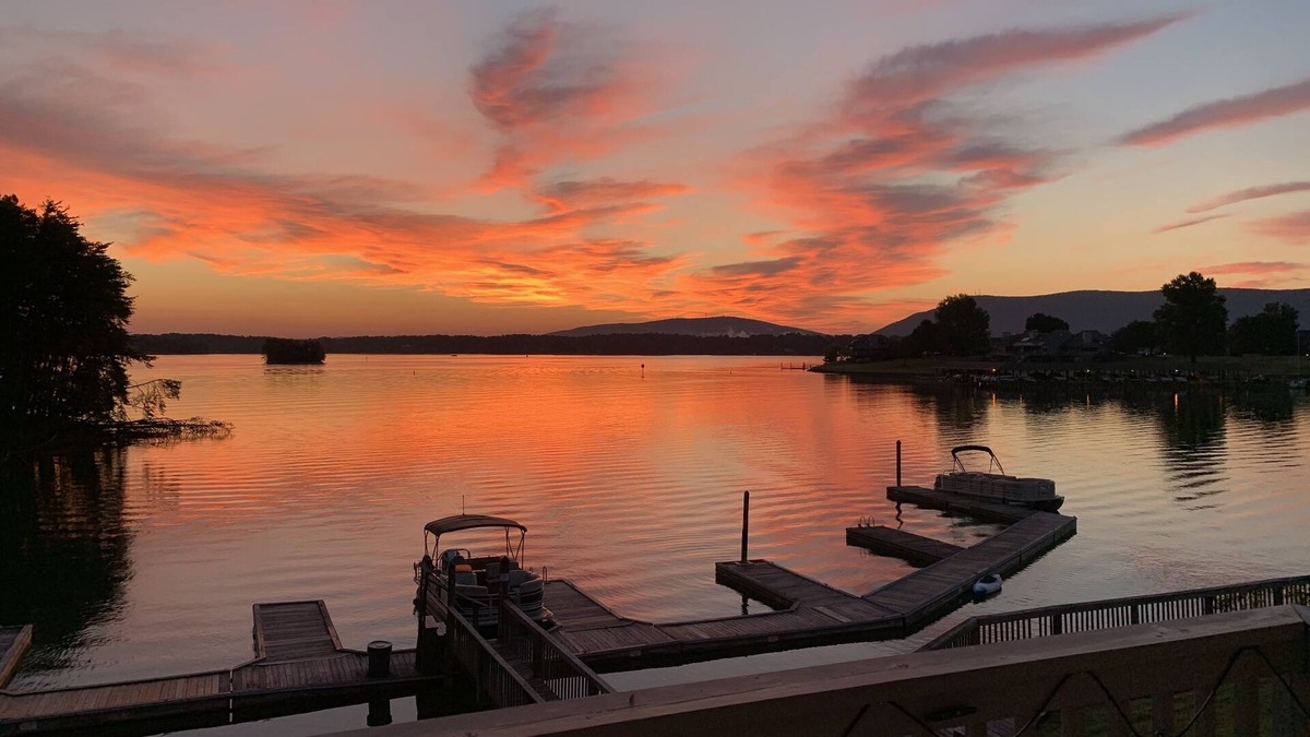 North Shore Condo | Charming Lakefront Condo at Bernard's Landing, only steps from the shore!