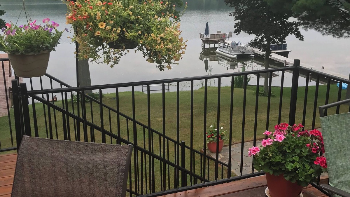 Sheridan House | Charming lakefront cottage with baby grand piano to use by qualified renters.