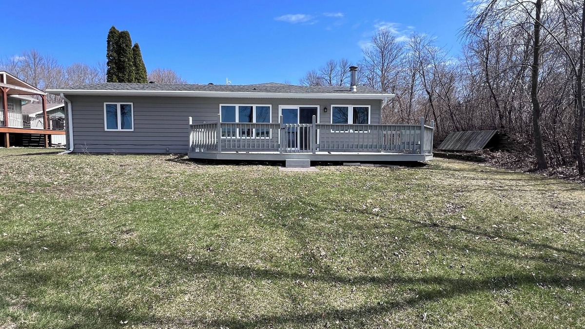 Isle Cabin | Charming lakefront retreat on Mille Lacs Lake east side with stunning sunsets.
