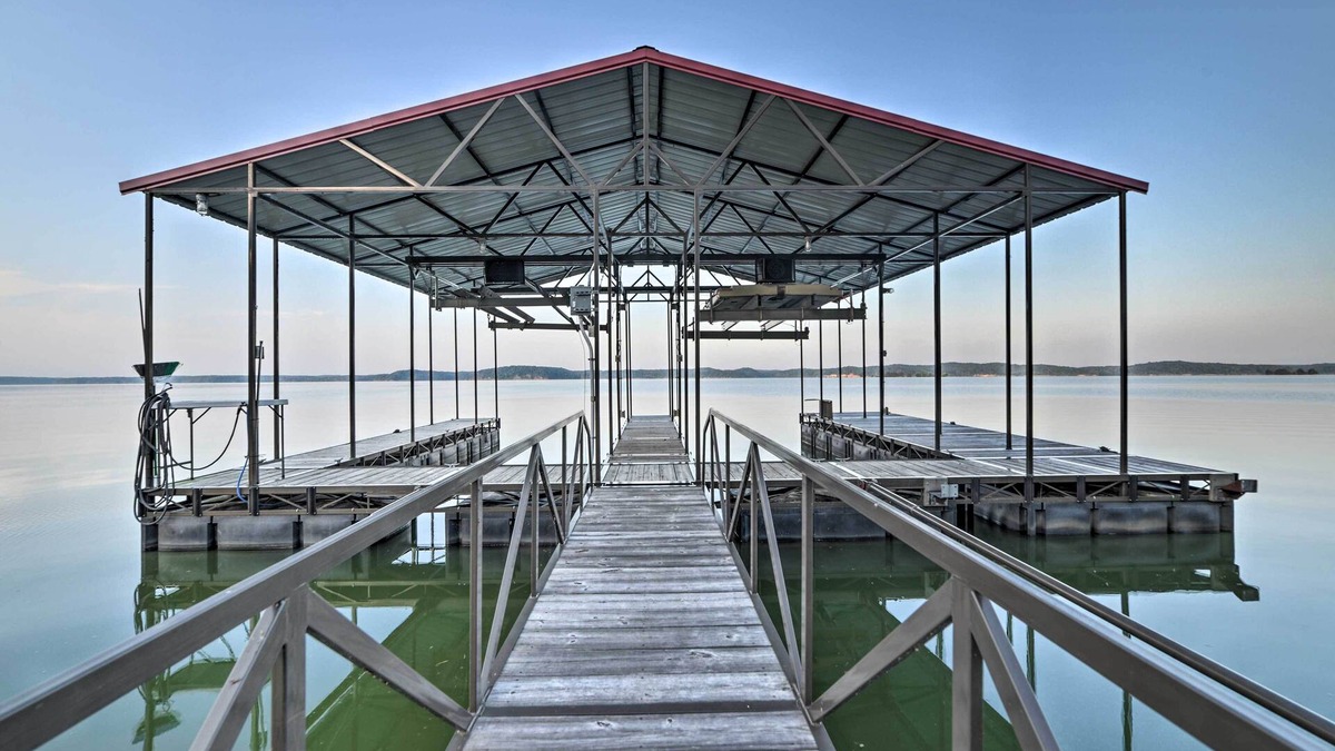 New Concord House | Charming Lakefront Home w/Grill & Fire Pit!