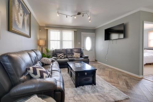 Landover House | Charming Landover Home with Yard about 10 Mi to DC!