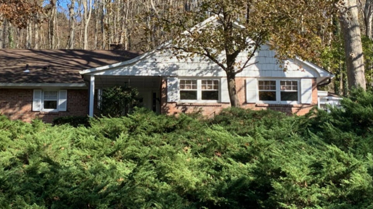 Cold Spring Harbor House | Charming large country home